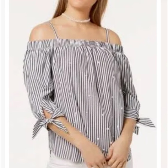 Iz Byer woman’s print off the shoulder back and white 3/4 sleeve cotton top - Picture 16 of 16